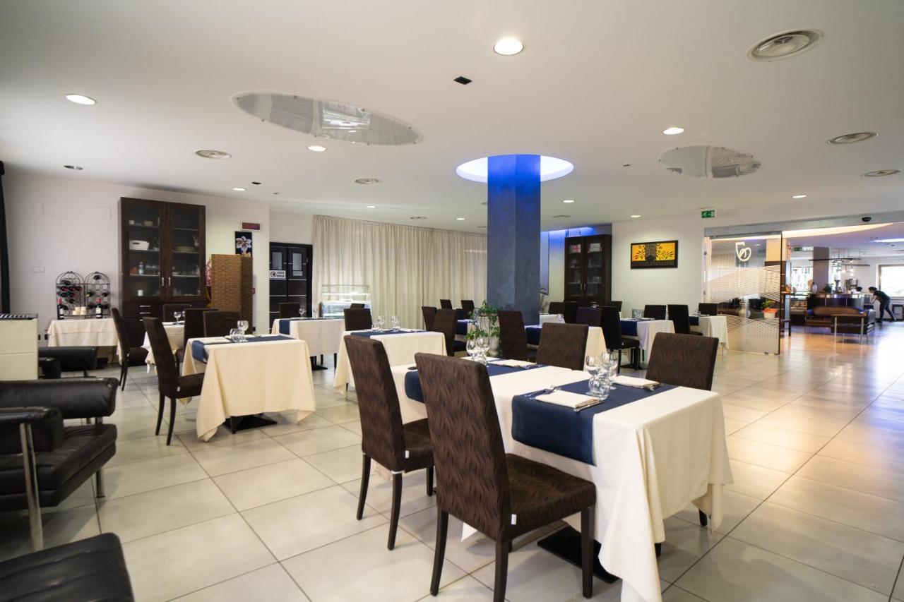 Hotel Insteia Полла Экстерьер фото