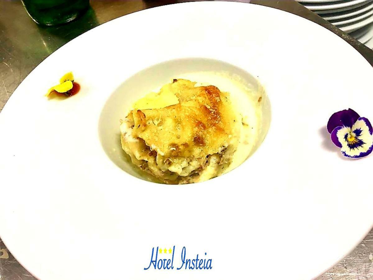 Hotel Insteia Полла Экстерьер фото